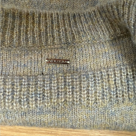 VOLCOM beige and blue Sweater - Picture 6 of 7